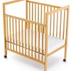 Safetycraft Drop-Side Crib from Foundations