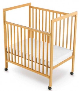 Safetycraft Drop-Side Crib from Foundations